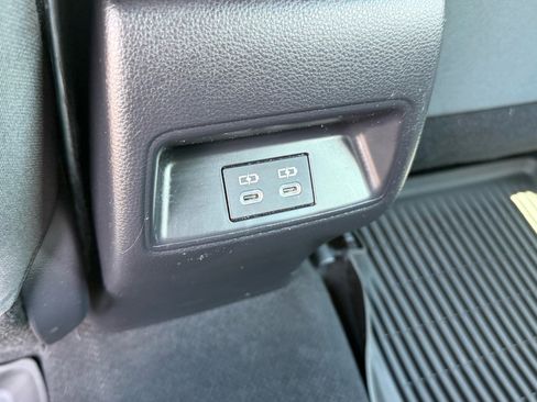 Used 2024 Toyota Corolla SE FWD image 18