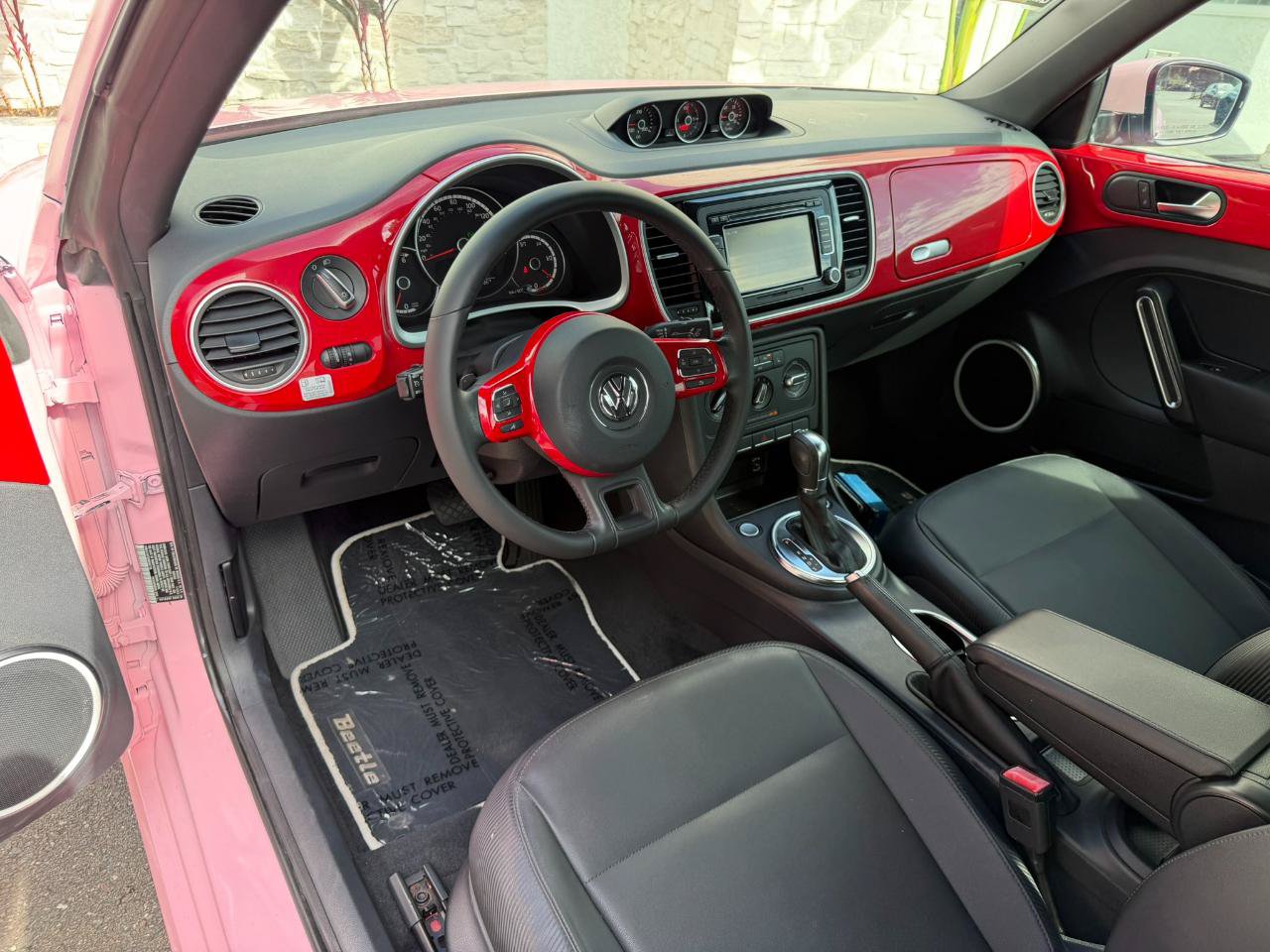 Used 2014 Volkswagen Beetle TDI FWD image 22