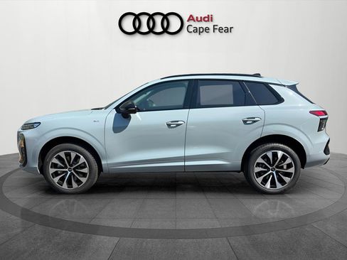 New 2026 Audi Q3 quattro 2.0T AWD/4WD image 2
