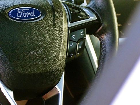 Used 2018 Ford Fusion SE w/ Fusion SE Technology Package FWD image 45