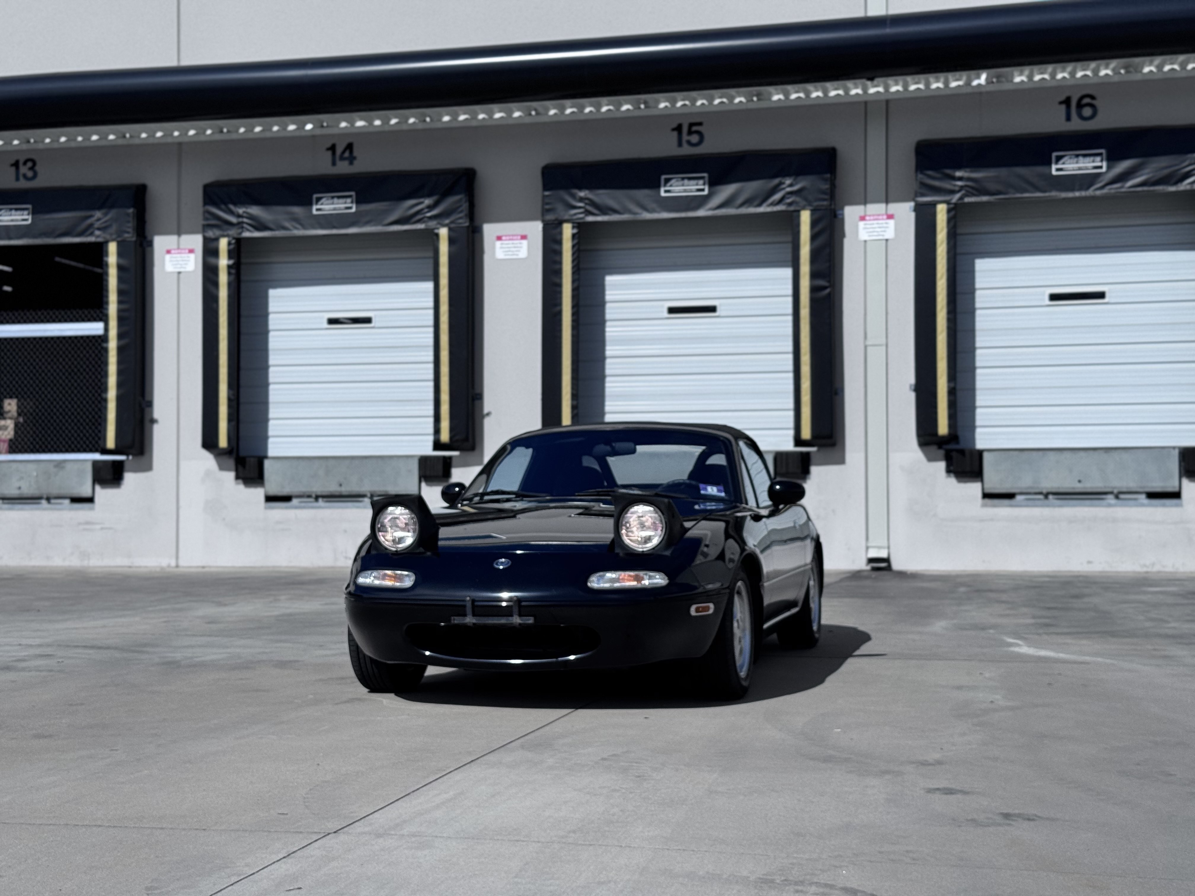 Used 1996 MAZDA MX-5 Miata RWD image 34