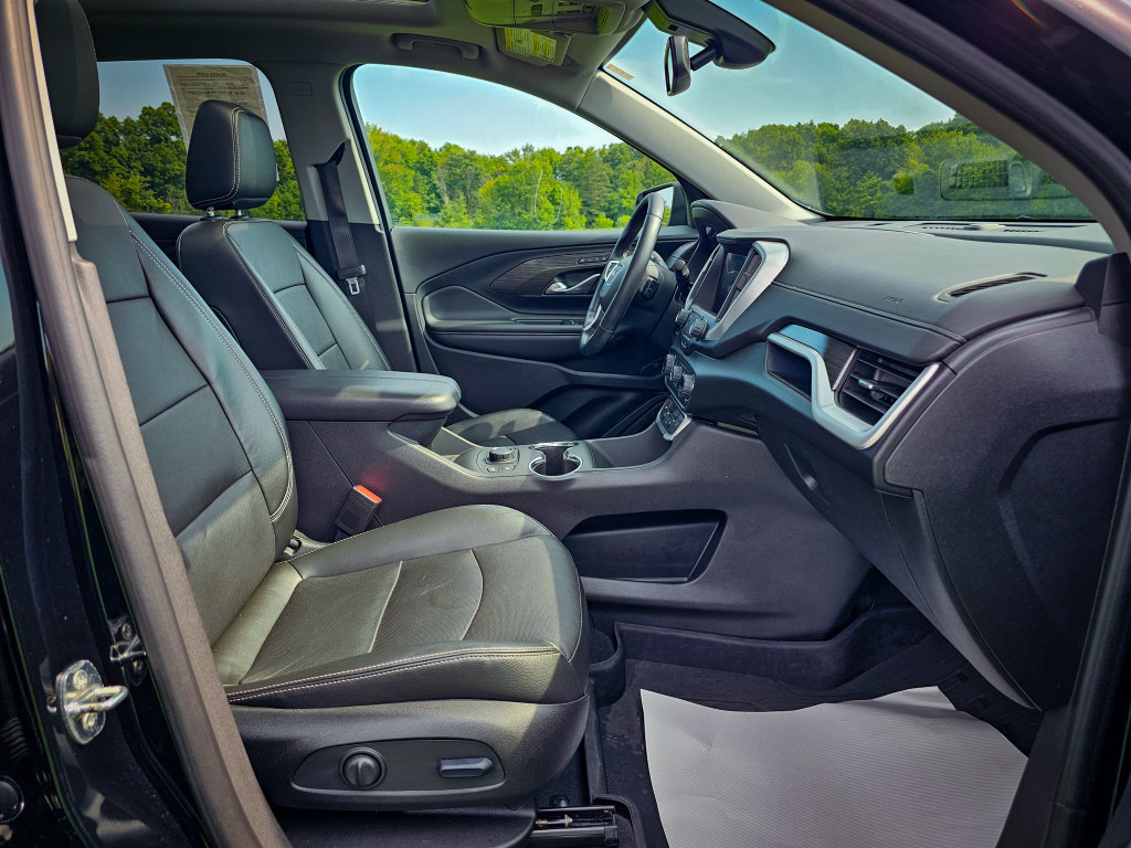 Used 2022 GMC Terrain SLT w/ Infotainment Package II AWD/4WD image 42