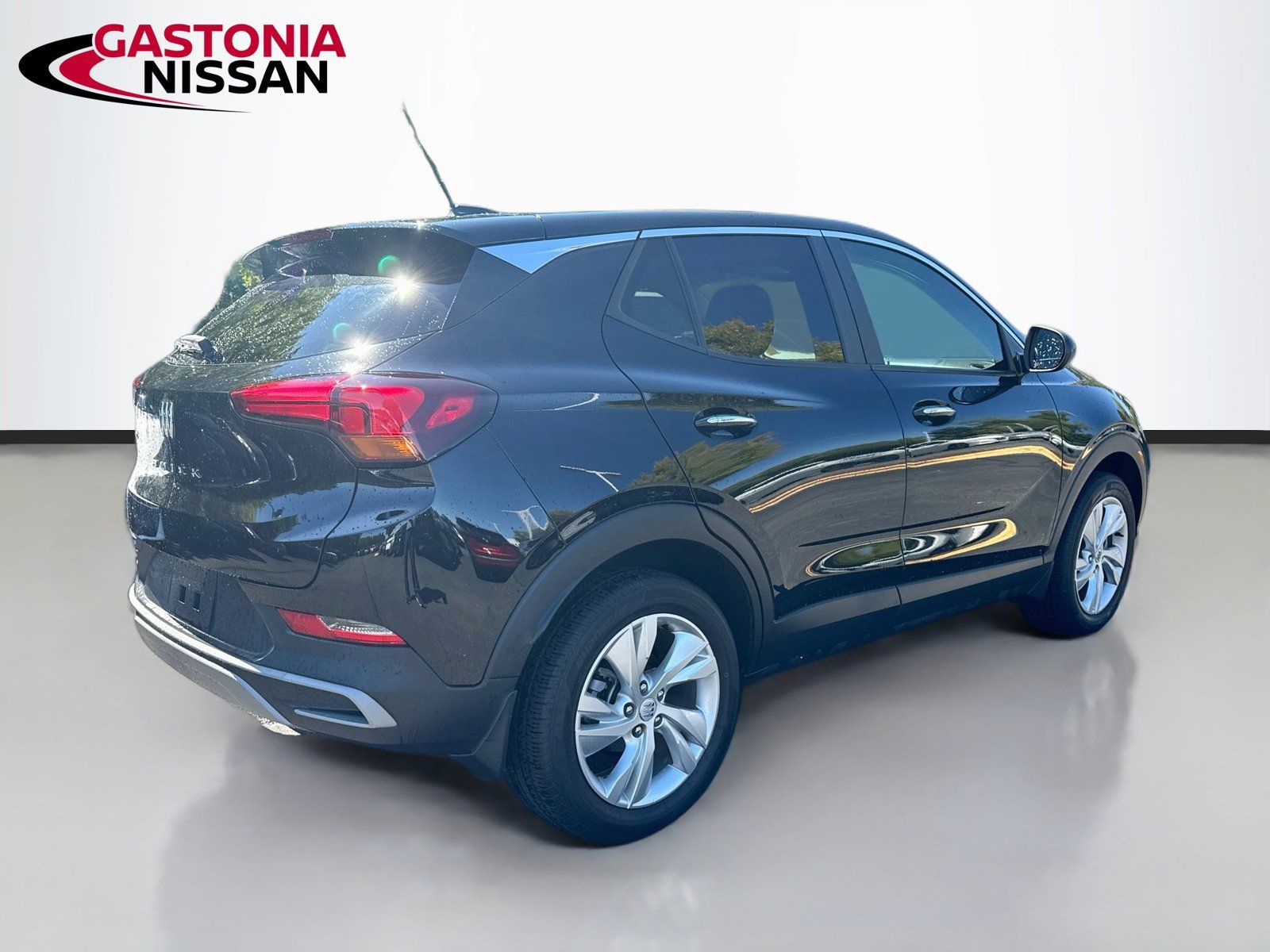 Used 2025 Buick Encore GX Preferred AWD/4WD image 9
