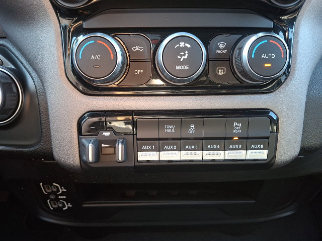 Used 2022 RAM 2500 Tradesman AWD/4WD image 15