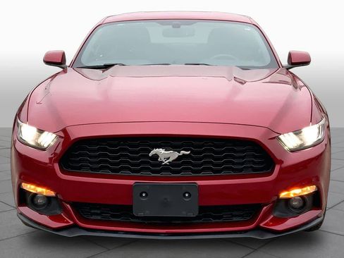 Used 2017 Ford Mustang Coupe RWD image 4