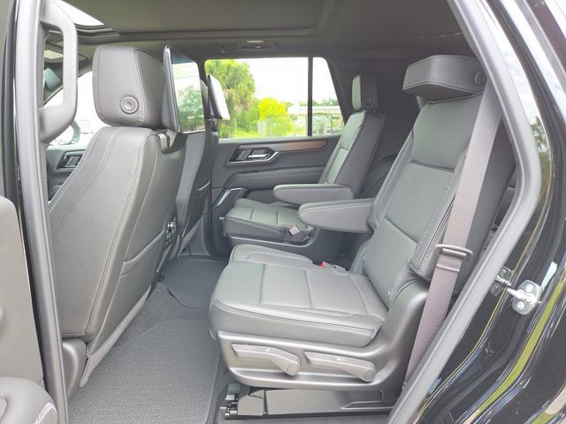 New 2026 GMC Yukon Denali w/ Denali Reserve Package AWD/4WD image 10