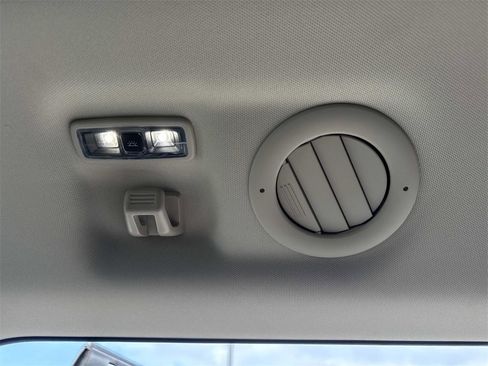 Used 2020 Ford Explorer Limited image 22