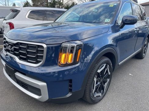 Certified 2024 Kia Telluride S w/ S Sunroof Package image 1
