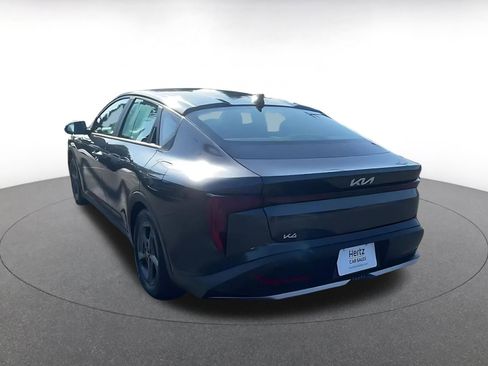 Used 2025 Kia K4 LXS image 11
