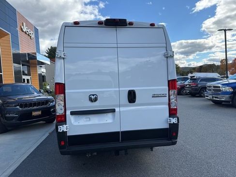 Used 2025 RAM ProMaster 3500 w/ Convenience Group image 5
