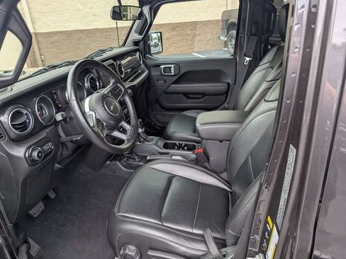 Used 2021 Jeep Wrangler Unlimited Sahara AWD/4WD image 12