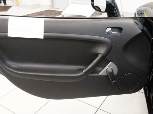 Used 2007 Pontiac Solstice Convertible RWD image 14