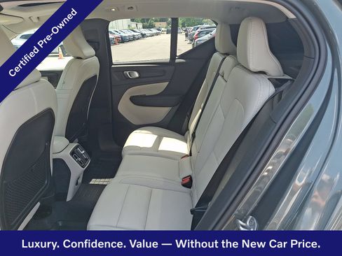 Certified 2026 Volvo XC40 B5 Plus AWD/4WD image 11