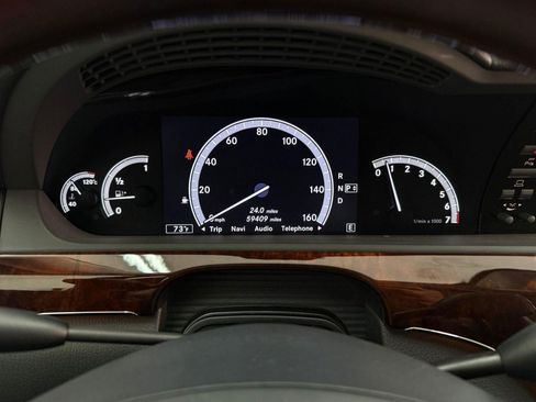 Used 2011 Mercedes-Benz S 550 image 17