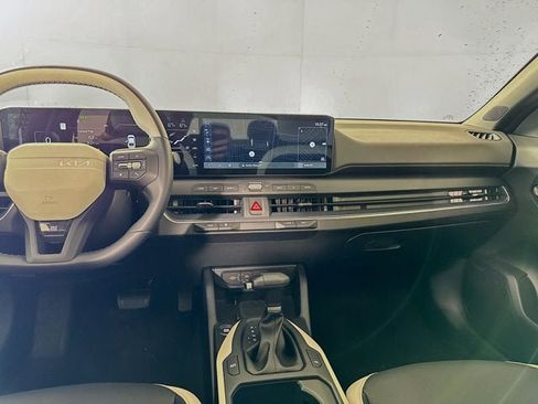 New 2025 Kia K4 GT-Line w/ GT-Line Premium Package image 25