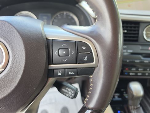Used 2018 Lexus RX 450hL Luxury w/ Accessory Package AWD/4WD image 38
