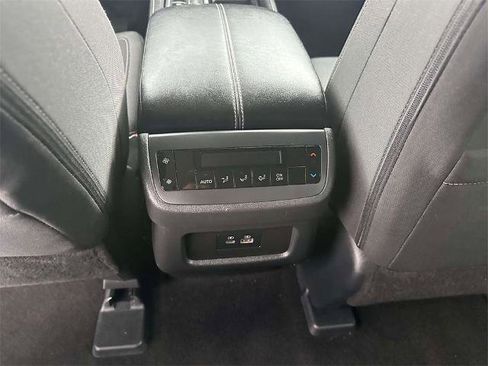 Certified 2024 Nissan Pathfinder SV image 13