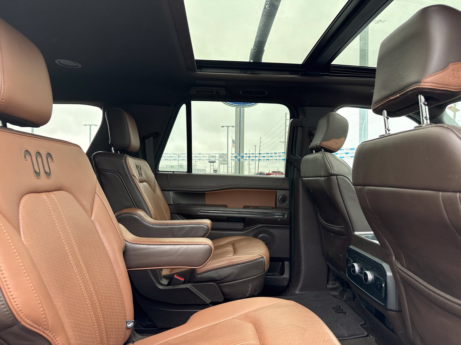 Used 2022 Ford Expedition Max King Ranch AWD/4WD image 17