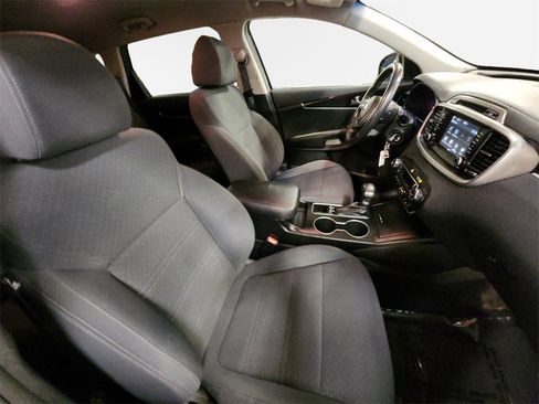 Used 2019 Kia Sorento LX w/ Option Group 020 image 25