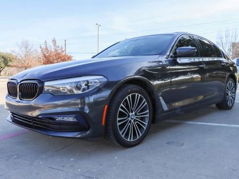 Used 2018 BMW 530i xDrive 530i xDrive image 3