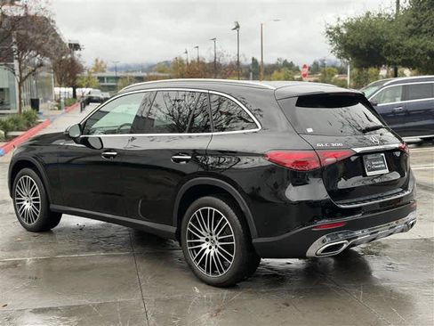 Used 2024 Mercedes-Benz GLC 300 GLC 300 image 4