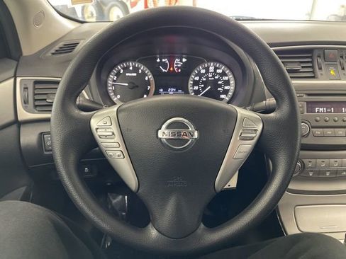 Used 2014 Nissan Sentra SV image 32