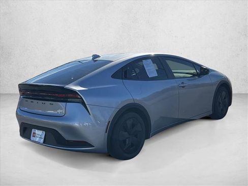 Certified 2025 Toyota Prius LE image 5