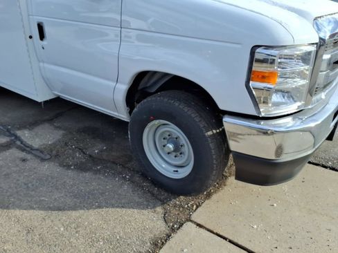 New 2026 Ford E-350 and Econoline 350 Super Duty w/ Power Equipment Group RWD image 4