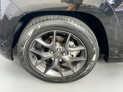 Used 2019 Jeep Grand Cherokee Limited X RWD image 13