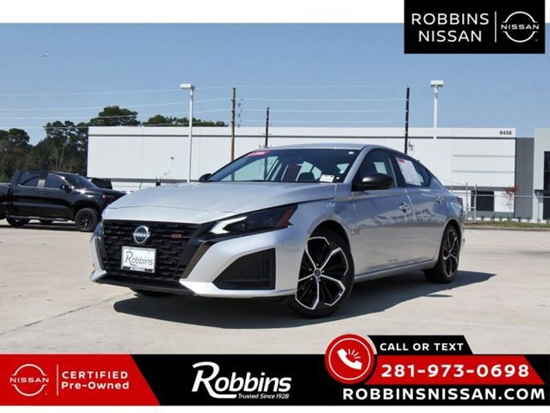 Certified 2024 Nissan Altima 2.5 SR image 1