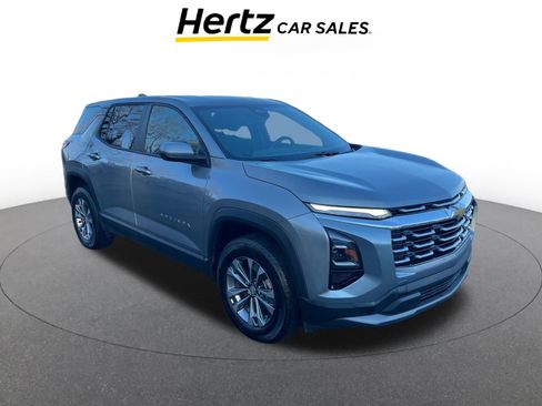 Used 2025 Chevrolet Equinox LT image 1