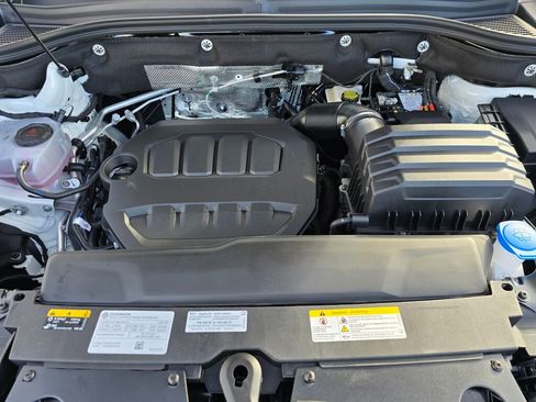 New 2026 Volkswagen Atlas SE image 10