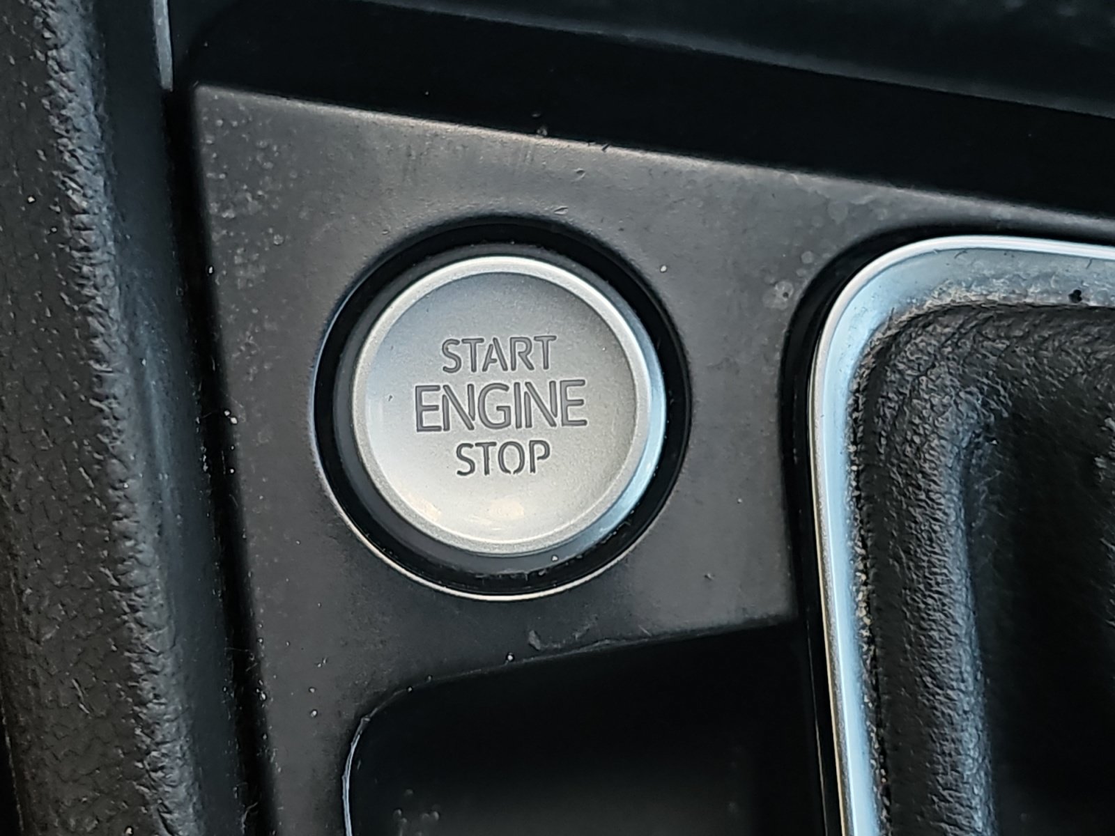 Used 2020 Volkswagen Jetta R-Line FWD image 19