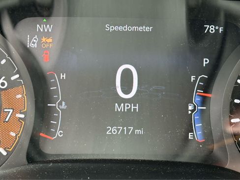 Used 2022 Jeep Compass Trailhawk w/ Trailhawk Convenience Group AWD/4WD image 21