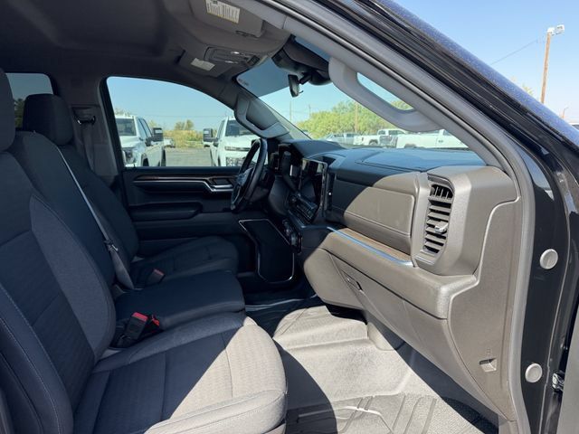Used 2024 Chevrolet Silverado 1500 RST w/ Z71 Off-Road Package AWD/4WD image 16