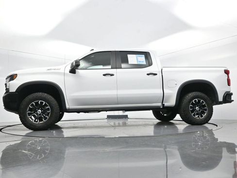 Used 2023 Chevrolet Silverado 1500 ZR2 w/ Technology Package AWD/4WD image 48
