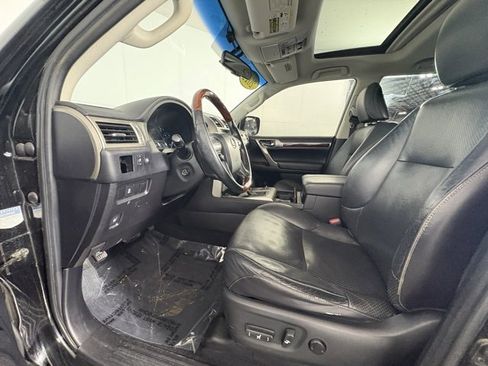 Used 2011 Lexus GX 460 image 22