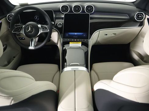 Used 2026 Mercedes-Benz GLC 300 4MATIC image 14