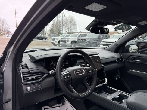 Certified 2024 GMC Acadia AT4 w/ Luxury Package image 17