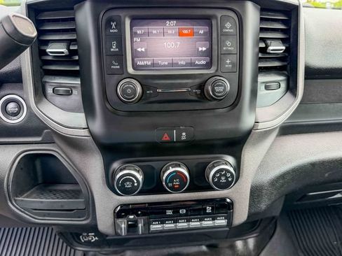 Used 2021 RAM 2500 Tradesman w/ Chrome Appearance Group AWD/4WD image 16