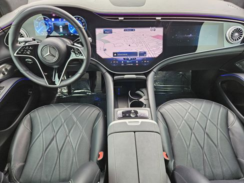 Used 2023 Mercedes-Benz EQS 580 4MATIC SUV image 25