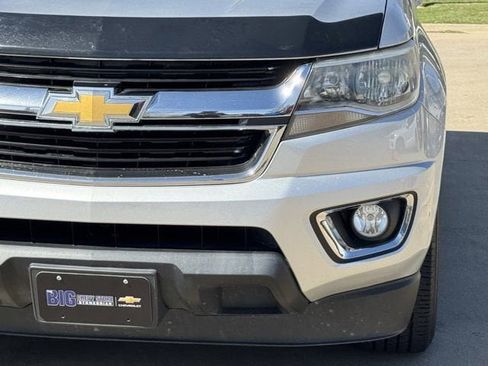 Used 2018 Chevrolet Colorado LT w/ LT Convenience Package image 10