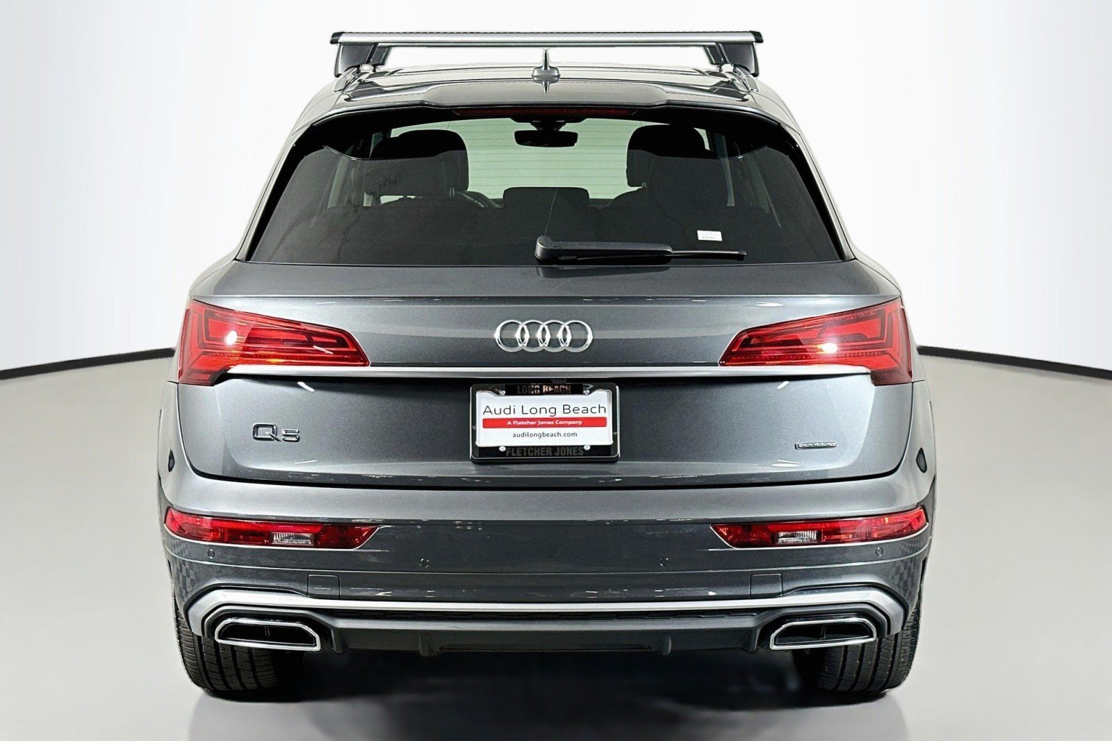 Used 2023 Audi Q5 2.0T Premium Plus w/ Premium Plus Package AWD/4WD image 3
