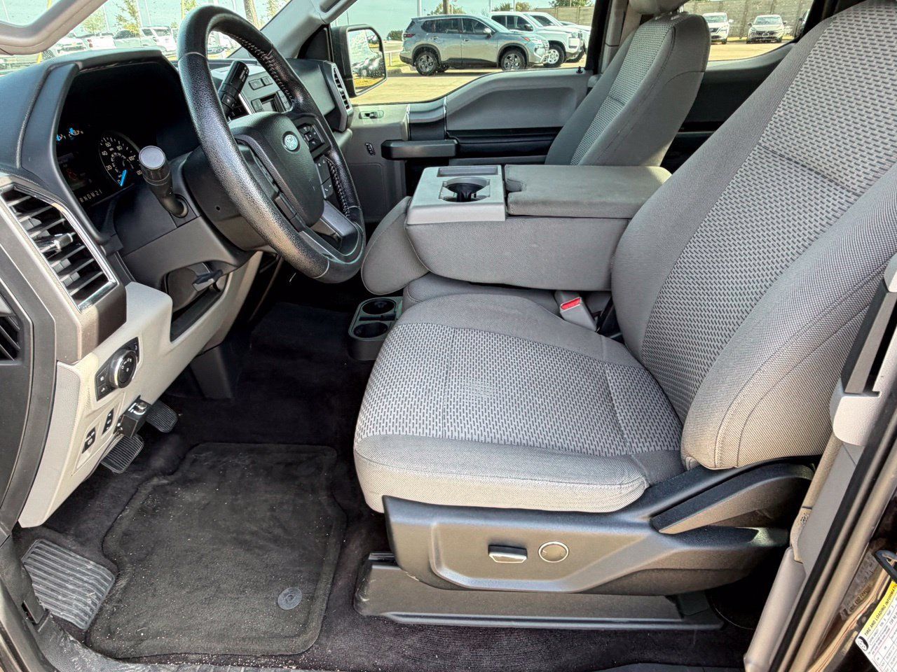Used 2015 Ford F150 XLT w/ Equipment Group 301A Mid RWD image 24