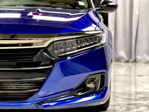 Used 2021 Honda Accord Sport image 3