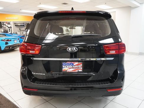 Used 2019 Kia Sedona L image 13