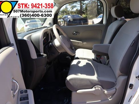 Used 2012 Nissan Cube 1.8 SL w/ Interior Designer Pkg FWD image 13
