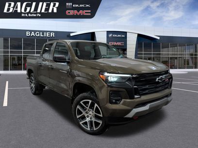 Used 2024 Chevrolet Colorado Z71 w/ Z71 Convenience Package 2