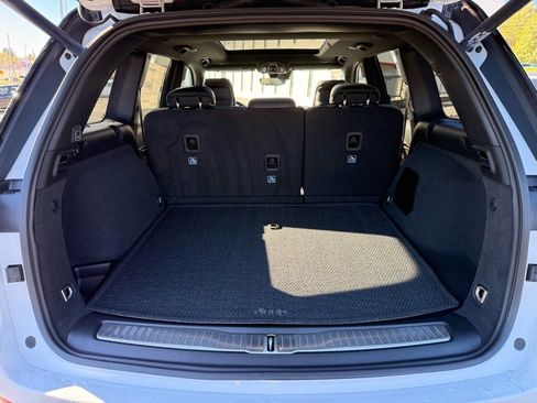 New 2025 Jeep Grand Cherokee Summit image 25