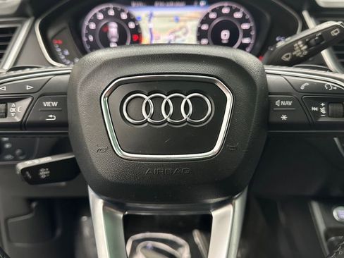 Used 2018 Audi Q5 2.0T Premium Plus w/ Premium Plus Package image 16